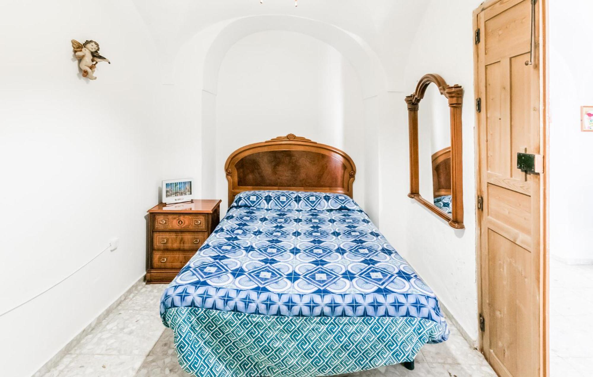 3 Bedroom Awesome In Villanueva del Rey (Cordoba)